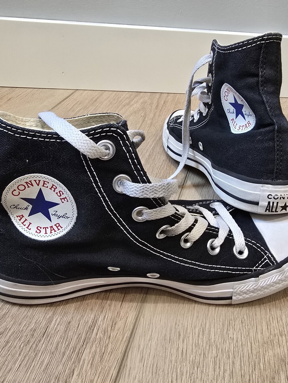 Converse Shoes Mens 6 Womens 8 Chuck Taylor All Star High Top Sneakers Black